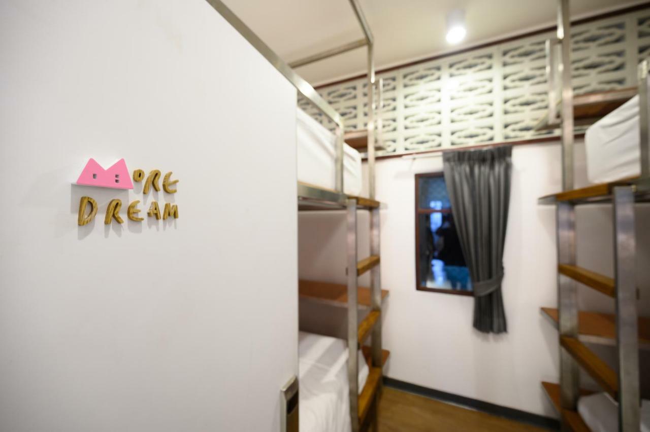 בנגקוק Rest Is More Hostel מראה חיצוני תמונה